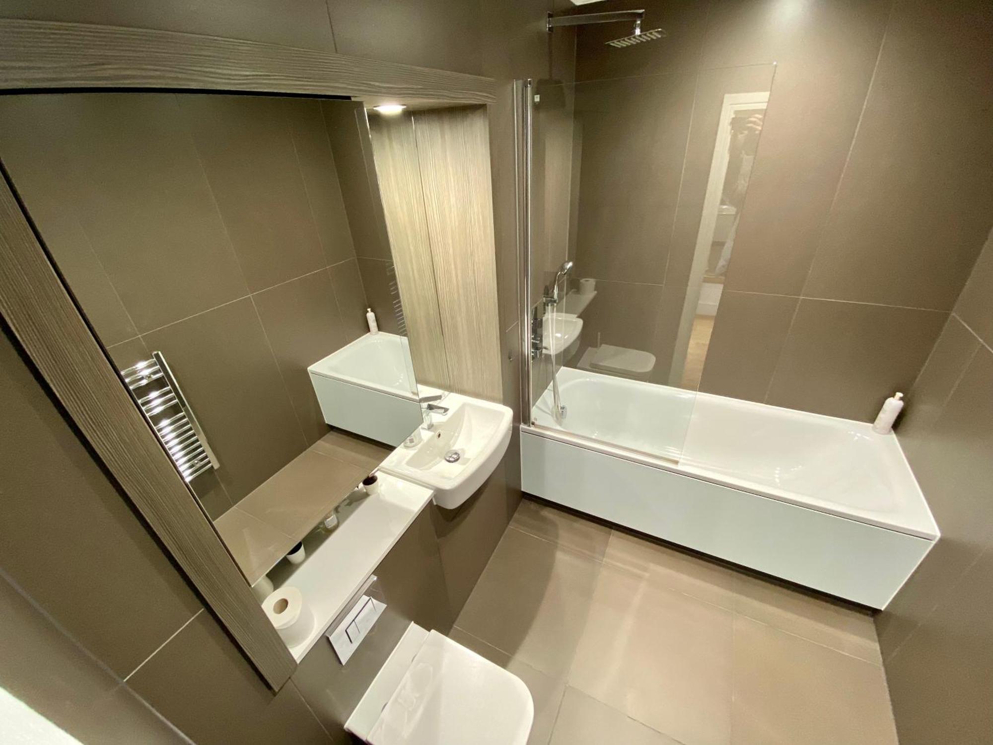 Spacious 2 Bedroom Penthouse Retreat 伦敦 外观 照片