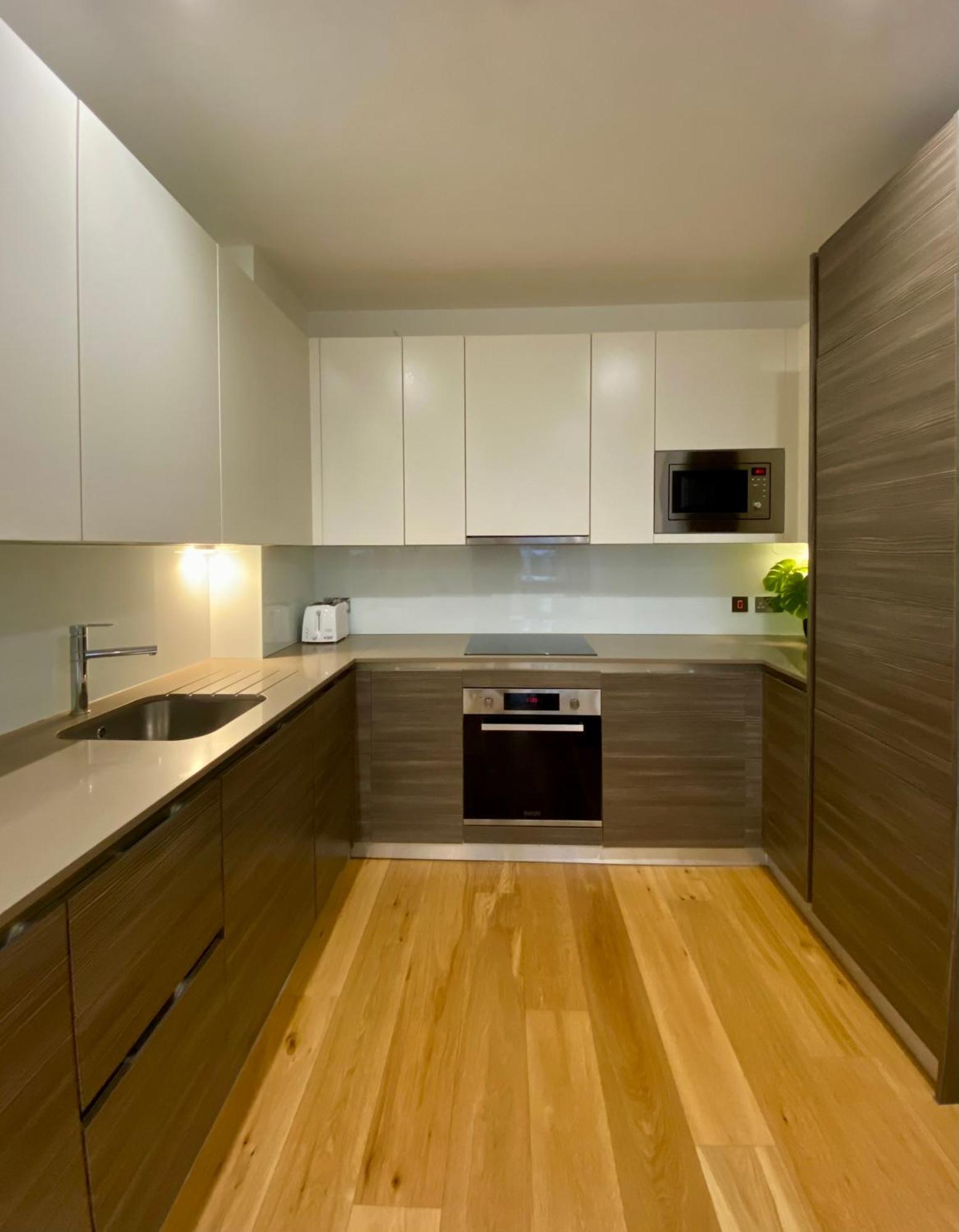 Spacious 2 Bedroom Penthouse Retreat 伦敦 外观 照片