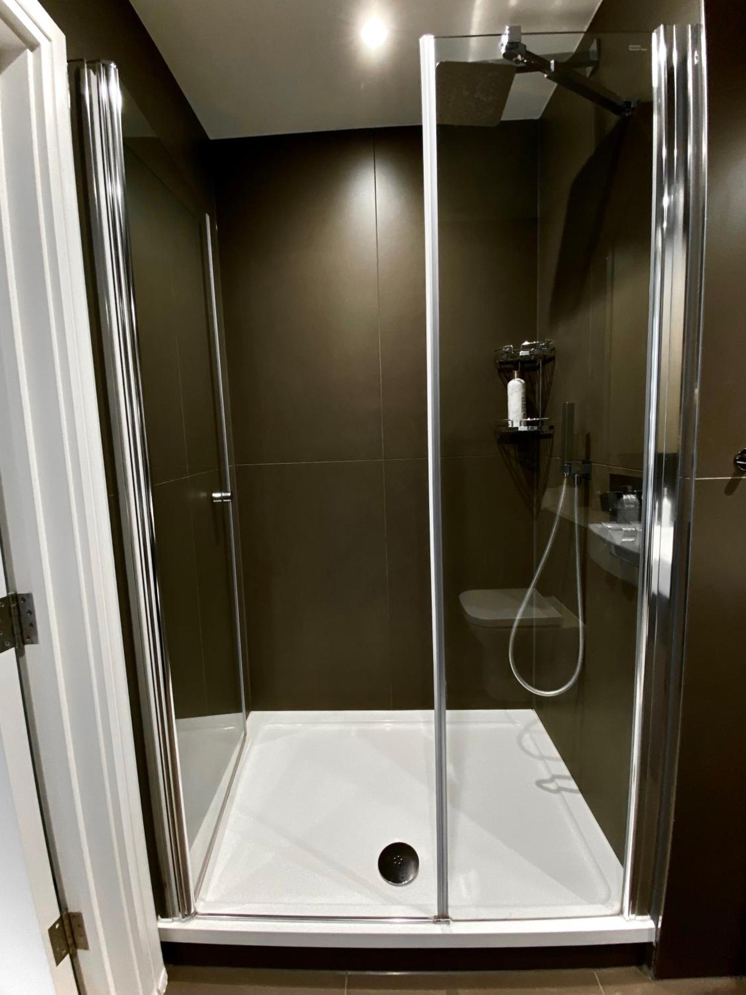 Spacious 2 Bedroom Penthouse Retreat 伦敦 外观 照片