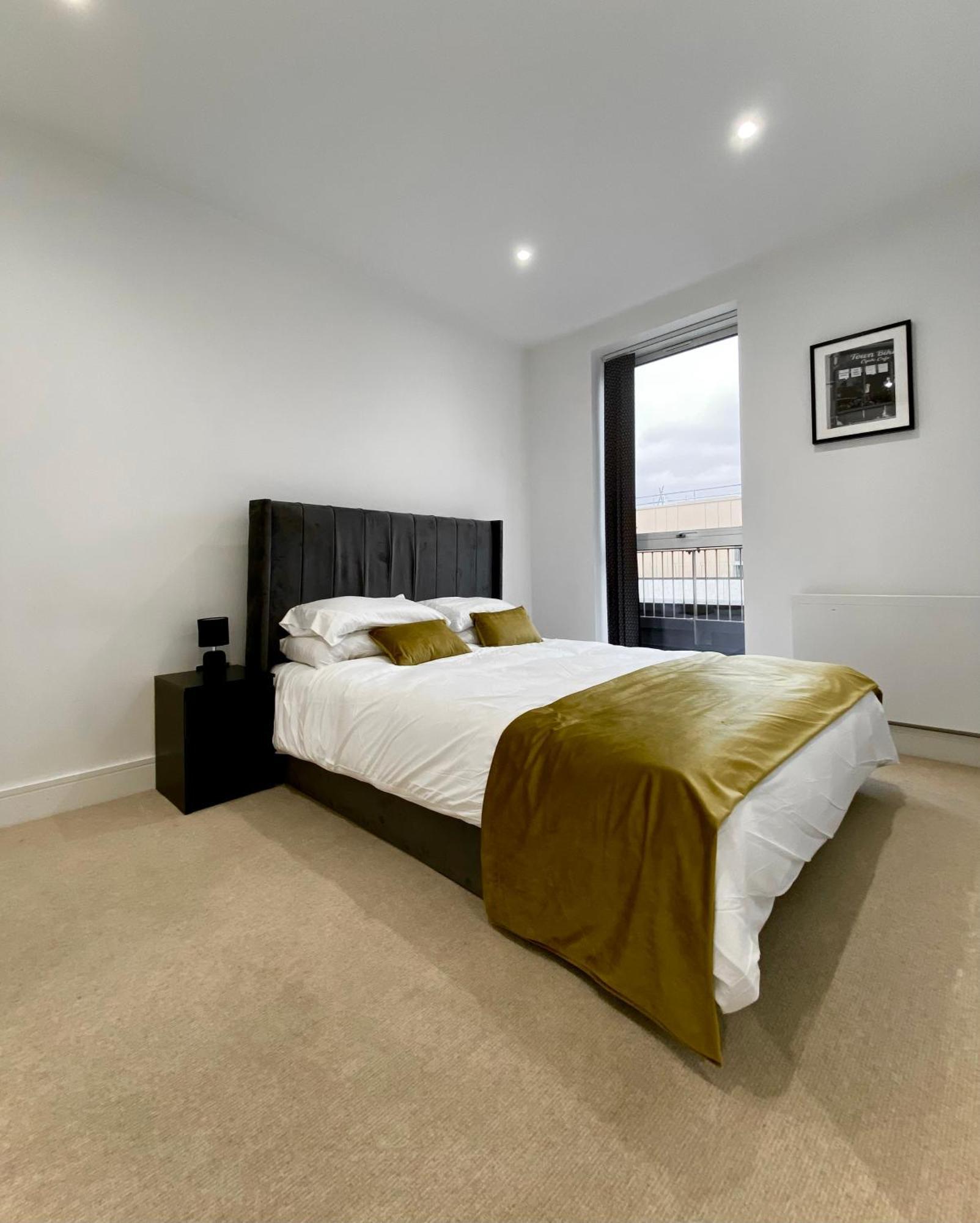 Spacious 2 Bedroom Penthouse Retreat 伦敦 外观 照片